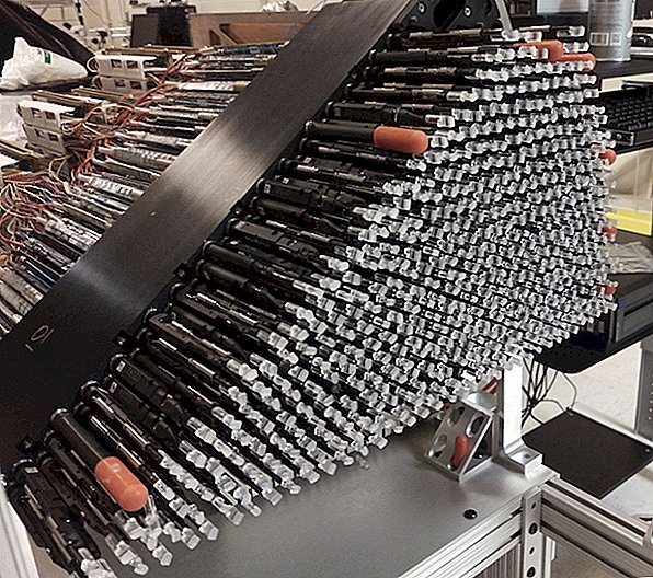 Cómo 5.000 robots del tamaño de un lápiz pueden resolver los misterios del universo