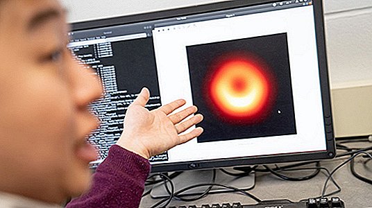 Como os astrônomos capturaram o primeiro close de um buraco negro?