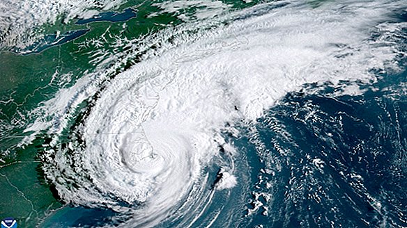 Orkan Dorian je na Cape Hatterasu dosegel deželo, ki si je prizadeval v Kanadi