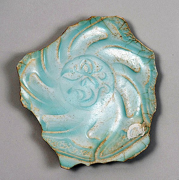 Na fotografiách: Staroveká stroskotanecká keramika vysledovaná do Kilns v Číne