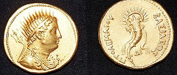 Intrygująca złota moneta i inne skarby odkryte w Egipcie