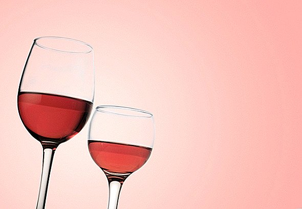 Mai puțin de 1 băutură pe zi vă poate ridica riscul de cancer la sân