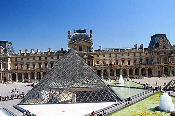 Le musée du Louvre: faits, peintures et billets