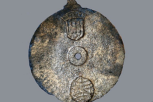 Mariner's Astrolabe aus dem Schiffswrack von 1503 ist das älteste der Welt