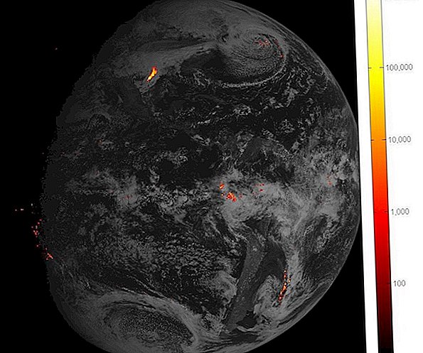 Neue Satellitenstrahlen geben ihr erstes Foto des Blitzes aus dem Weltraum zurück