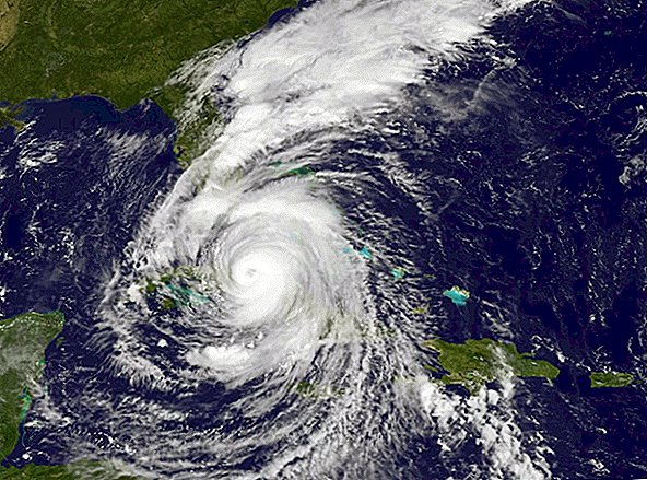 Το Nuking a Hurricane πιθανότατα θα δημιουργούσε έναν ελαφρώς μεγαλύτερο, ραδιενεργό τυφώνα