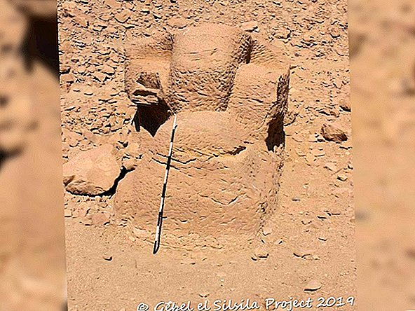 Foto: La Sfinge dalla testa di ariete di Gebel el-Silsila