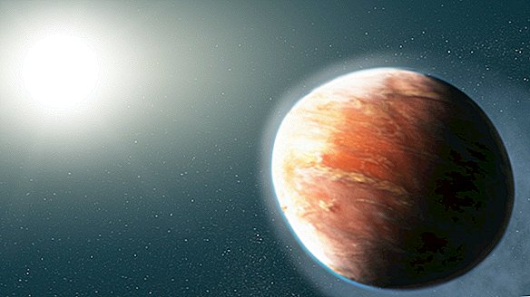 Cientistas descobrem uma área devastada e tóxica de um exoplaneta e tem a forma de uma bola de futebol