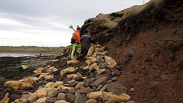 Tempestades escocesas descobrem cemitério da era Viking de 1.500 anos