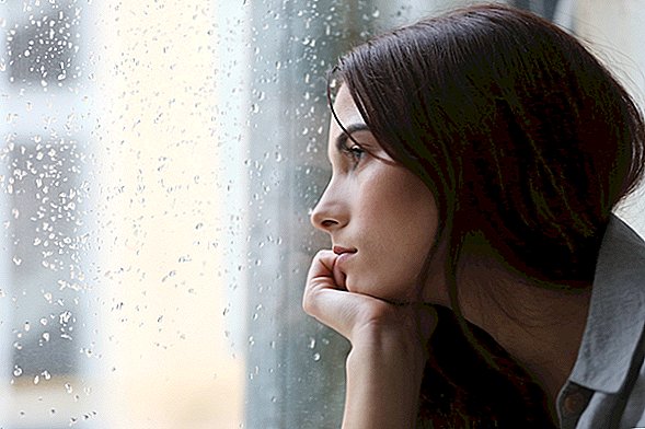 الاضطراب العاطفي الموسمي: أعراض مرض SAD والعلاج