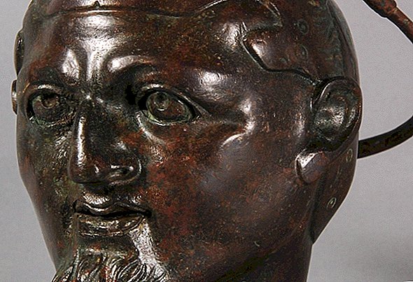 У болгарській могилі знайдений скелет шанувальників стародавнього спорту та голова у формі голови