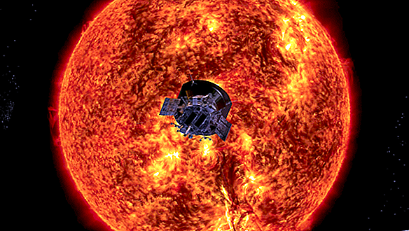 Saulės zondas randa aktyvų, paslaptingą koroną, stebinančius mokslininkus