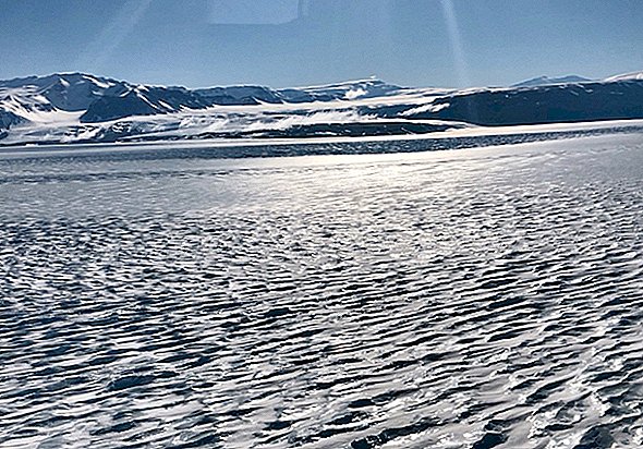 Er is iets warms verborgen onder Oost-Antarctica