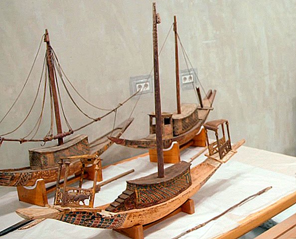 Tämä miniatyyrivene oli tarkoitettu King Tutin kalastusretkille jälkielämässä