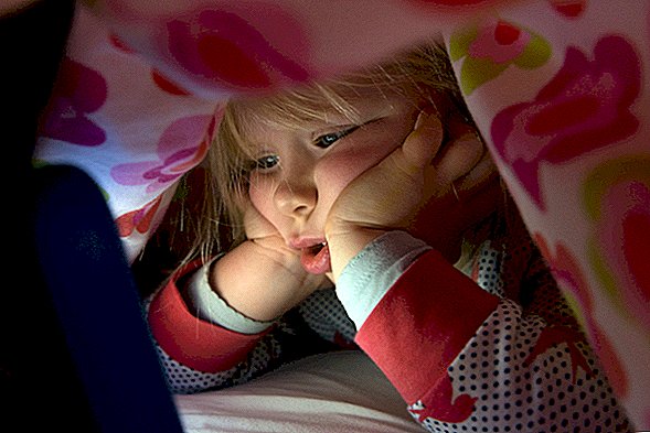Pekskärmar kan förstöra småbarns sömn