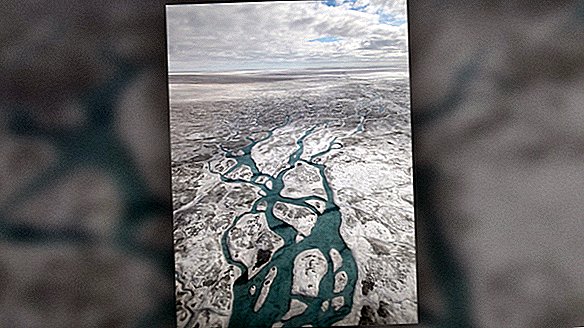 Po Grenlandijos ledynais buvo aptikta dešimtys nesugadintų, į brangakmenius panašių ežerų