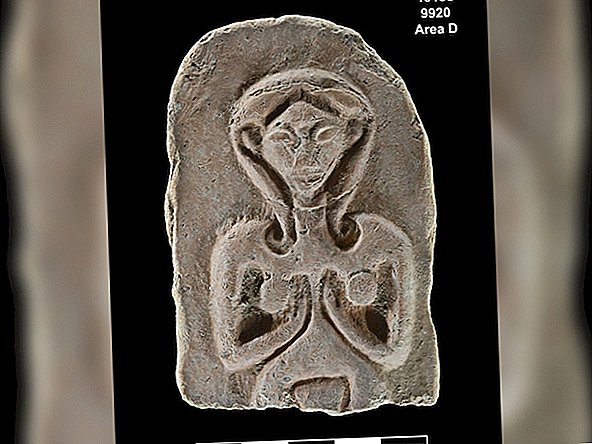 Au fost aceste sculpturi vechi de 3.500 de ani de femei nude ca droguri antice pentru fertilitate?
