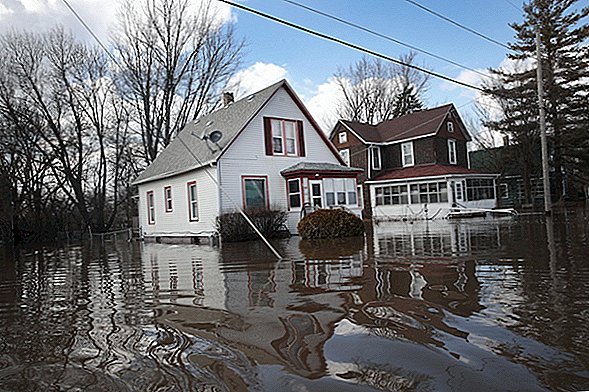 Apa yang Dibalik Banjir Besar Midwestern: 2 Gelombang Air Raksasa