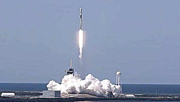 SpaceX lanza 60 satélites Starlink, el lanzamiento de cohetes ases en vuelo hito