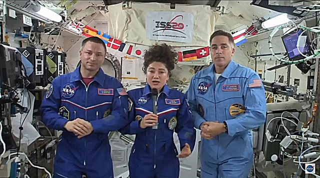 El astronauta de la NASA rinde homenaje a los trabajadores de primera línea del coronavirus y a los primeros en responder desde el espacio (video)
