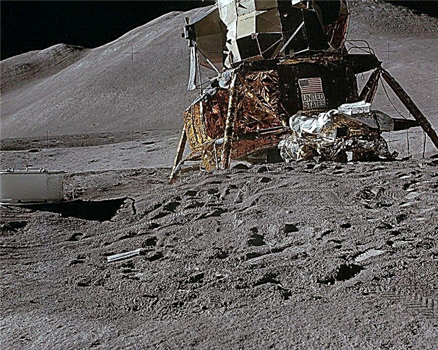 Kaip NASA spręs mėnulio dulkių problemą, susijusią su Artemidės mėnulio iškrovimais?