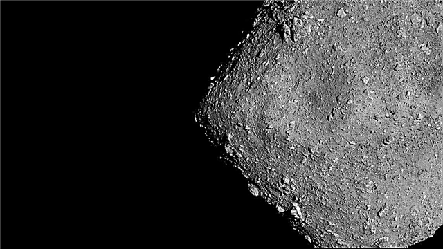 Un estudio halla que el asteroide rocoso Ryugu obtuvo sus escombros de un padre poroso