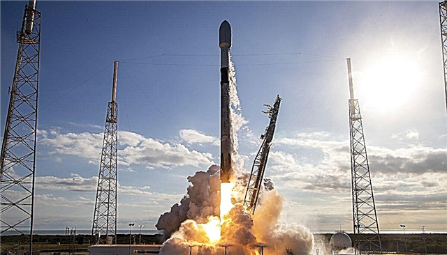 SpaceX lanzará los próximos 60 satélites de Internet Starlink hoy. Aquí se explica cómo mirar en vivo.