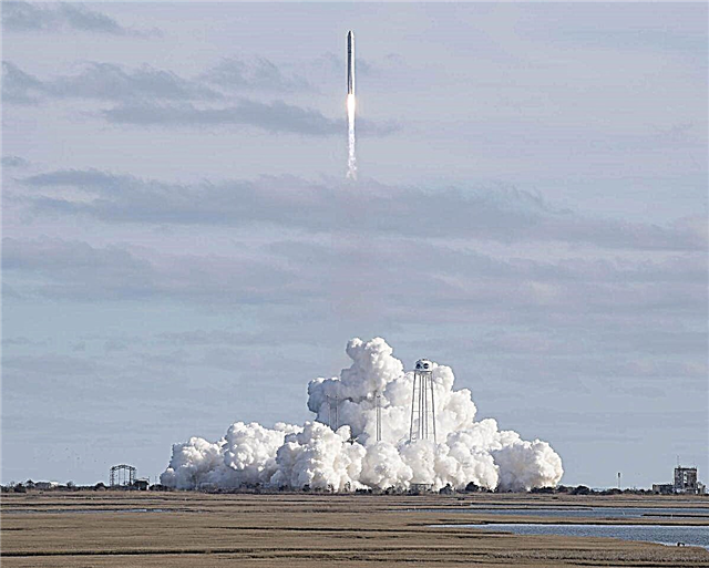 Northrop Grumman lancerer Cygnus lasteskib til rumstation for NASA