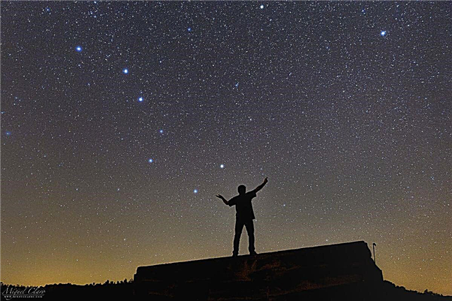 A csillagok számára a Big Dipper égi iránytű, óra, naptár és vonalzó. Itt van, hogyan kell használni.