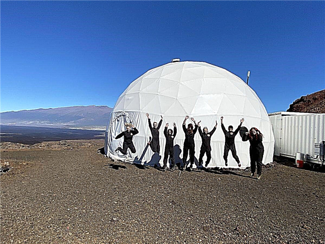 La squadra di sole donne parte per la nuova missione "Marte"