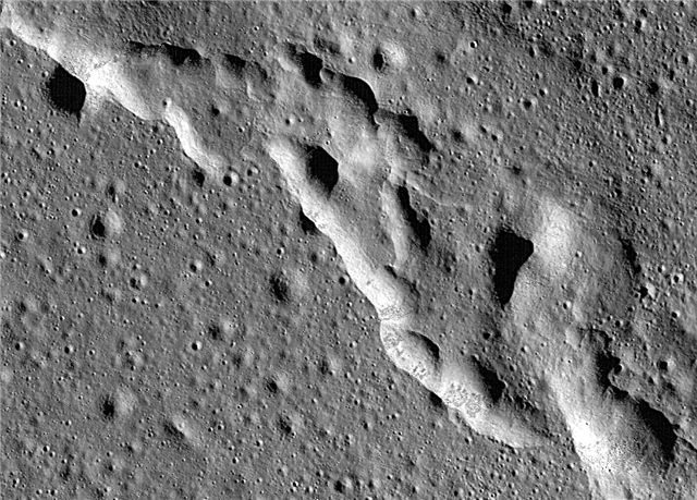 Starý NASA Moon Orbiter najde nový život pro Artemis Lunar Landing Project