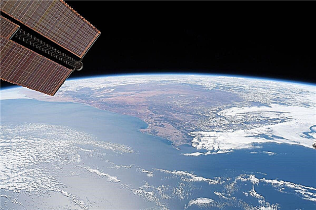 דרום אפריקה מתמלאת במומחיות מזג האוויר בחלל