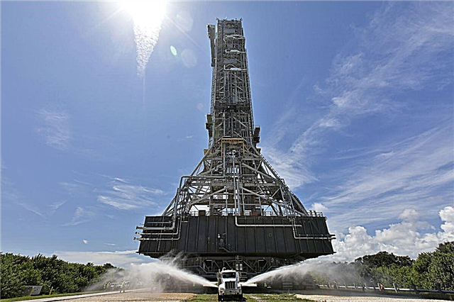 NASA trenger en andre mobilstarter for sin enorme SLS Megarocket