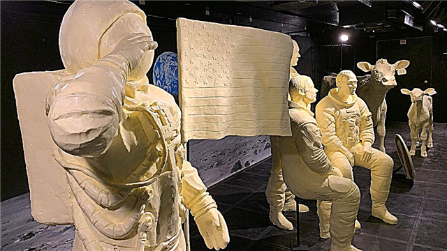Esta escultura de manteiga comemora os astronautas Apollo 11 da NASA e é Legen-LEITE!