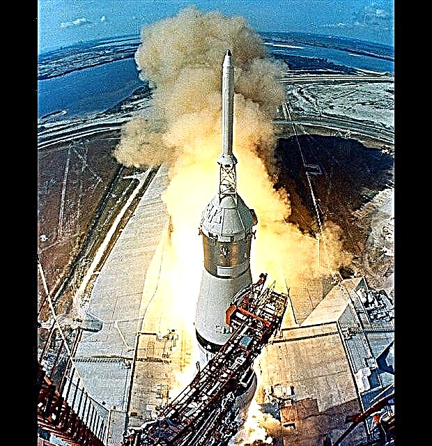 Registro de vôo da Apollo 11, 16 de julho de 1969: dia do lançamento
