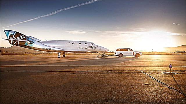 ランドローバーが宇宙飛行士エディションの車両を発表、ヴァージンギャラクティックスペースツーリスト限定！