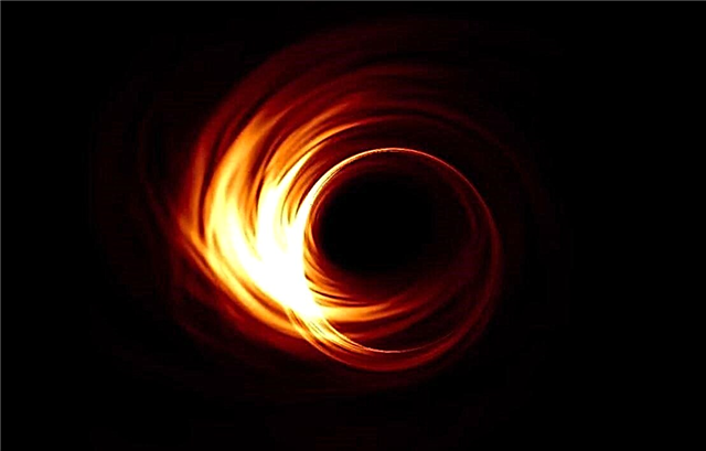 O telescópio Event Horizon está tentando tirar a primeira foto de um buraco negro