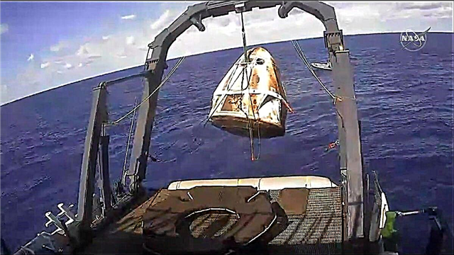 نجاح التنين لطاقم SpaceX يبشر بعصر جديد في Spaceflight
