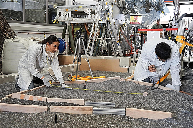 NASA construiește o „grădină rock marțiană” pentru a pregăti mișcări pentru InSight Mars Lander