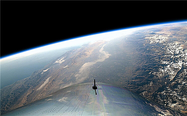 'נוף של מיליארדי דולרים'! ראו קטעי מדהים ממטוס החלל הראשון של Virgin Galactic (וידאו)