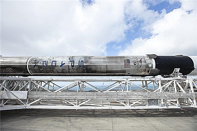 SpaceX reporte le lancement de la 1ère fusée Falcon 9 à voler 3 fois pour les tests de rappel