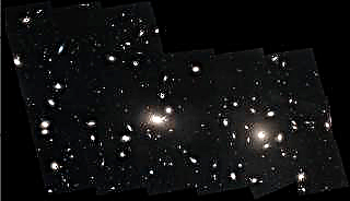 Hubble-telescoop ziet duizenden 'verweesde' sterrenhopen die tussen sterrenstelsels drijven