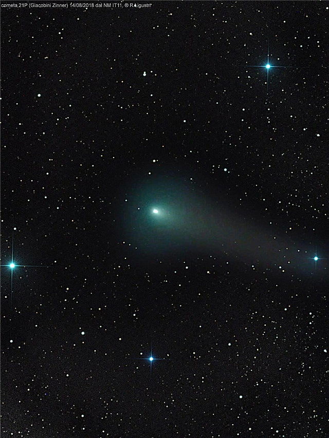 Яскраво-зелена комета прикрасить небо вересня