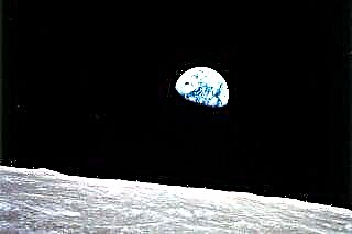 Naujasis „Apollo 8“ „Earthrise“ dokumentinis filmas yra „Meilės laiškas žemei“