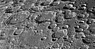 Este cráter de impacto en la luna es casi del tamaño de la gran isla de Hawai (foto)