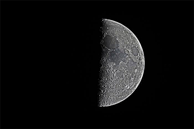 القمر والمشتري يجتمعان يوم الجمعة للاحتفال بذكرى الهبوط على سطح القمر