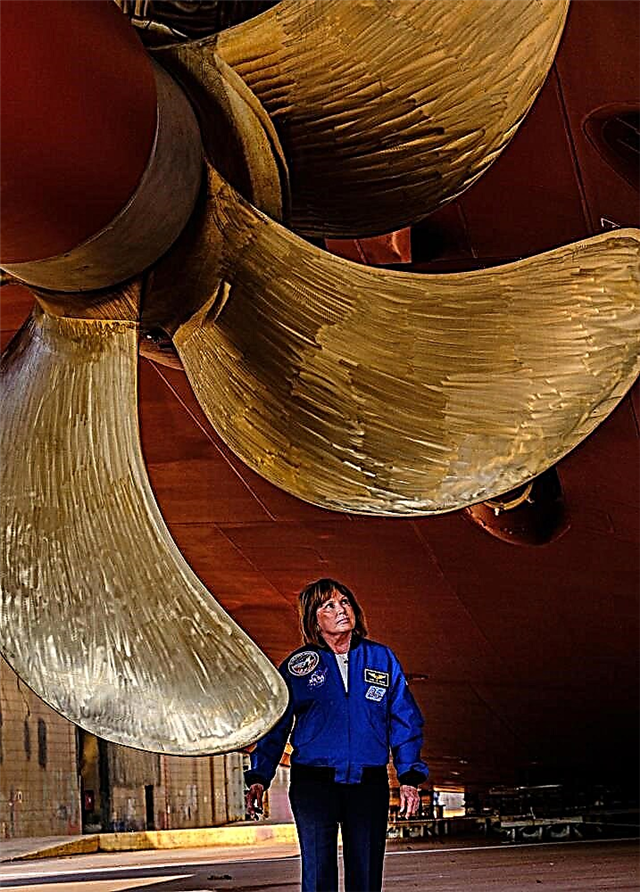 Η αστροναύτης της NASA Άννα Φίσερ μιλά για το να είσαι «νονά» στο κρουαζιερόπλοιο του Βίκινγκ Ορίον