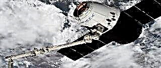 SpaceX Cargo Capsule ankommer til Space Station med masser af forsyninger