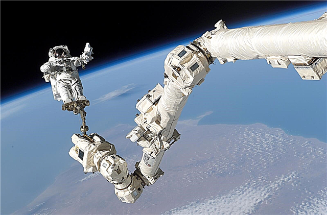 Cómo un brazo robótico en el espacio inspiró tecnología para la cirugía en la Tierra