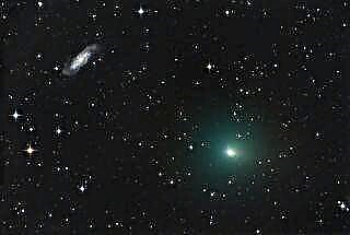 Рекордное замедление кометы может привести к «колебанию» как к вершине